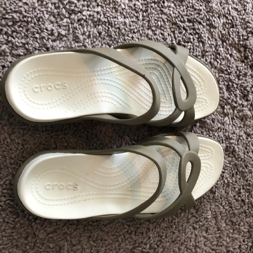 Crocs size 8 sandals